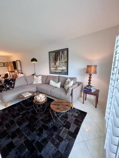 208 S Lakeside Drive, Unit 202, Lake Worth Beach, FL 33460 Photo