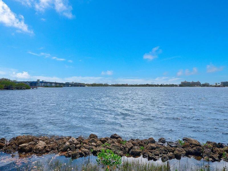208 S Lakeside Drive, Unit 202, Lake Worth Beach, FL 33460 Photo