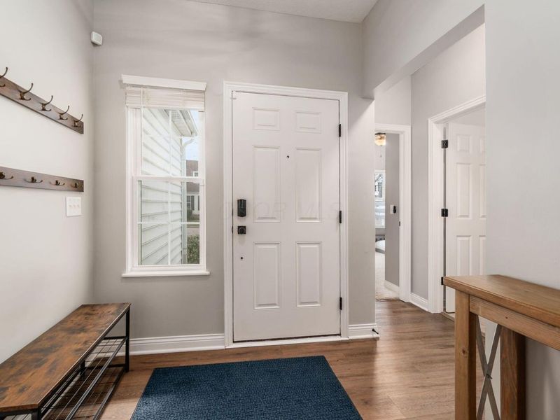 7192 Upper Albany Drive, New Albany, OH 43054 Photo 2