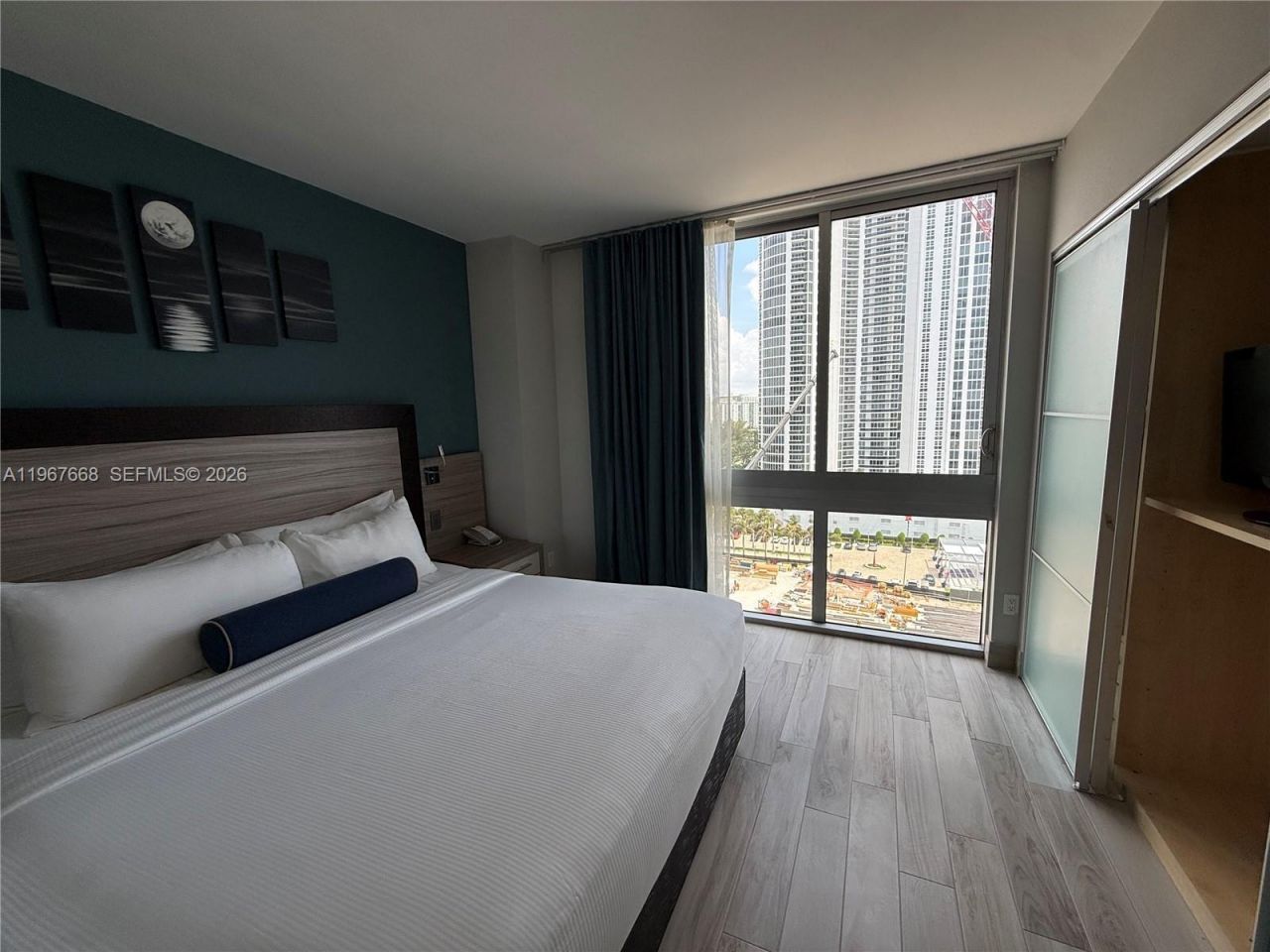 18683 Collins Ave, Unit 1404, Sunny Isles Beach, FL 33160 Photo