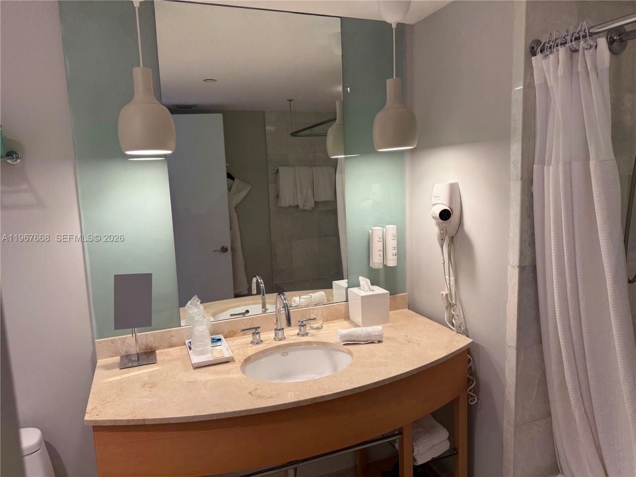 18683 Collins Ave , Unit 1404, Sunny Isles Beach, FL 33160 Photo