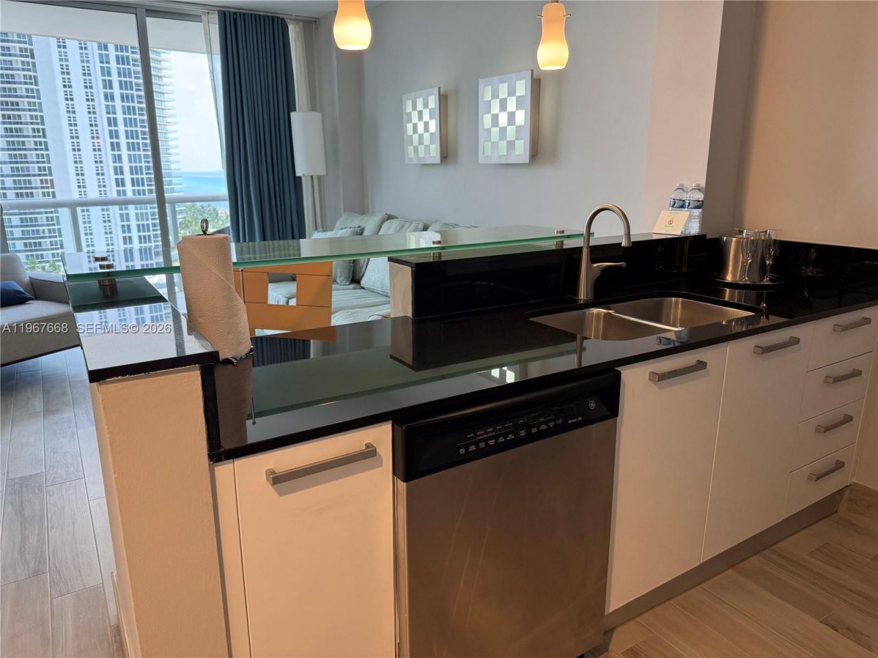 18683 Collins Ave, Unit 1404, Sunny Isles Beach, FL 33160 Photo