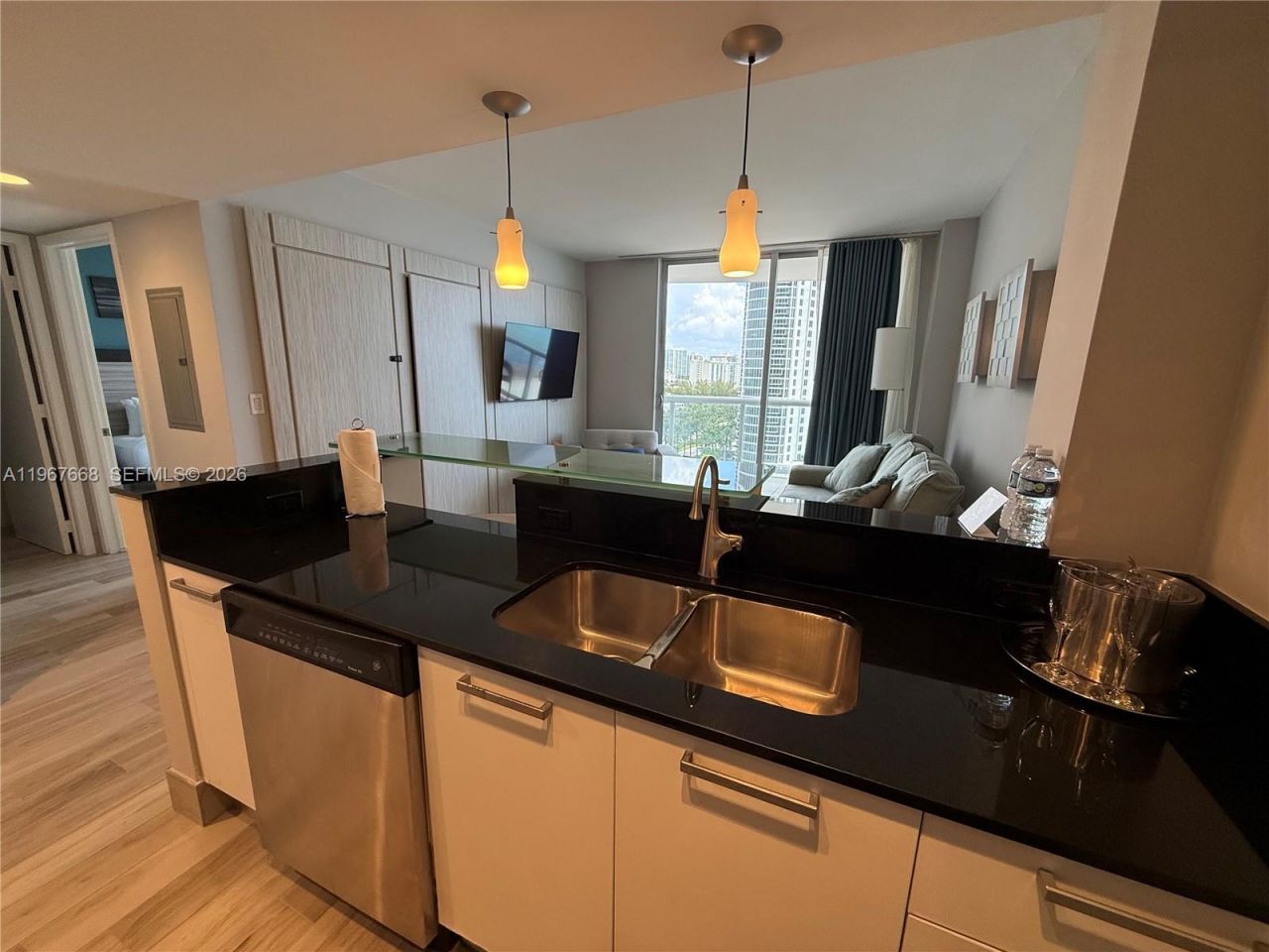 18683 Collins Ave, Unit 1404, Sunny Isles Beach, FL 33160 Photo