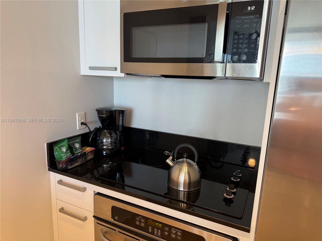 18683 Collins Ave , Unit 1404, Sunny Isles Beach, FL 33160 Photo