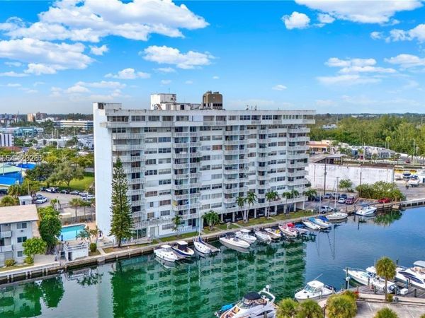 13155 Ixora Ct , Unit 311, North Miami, FL 33181