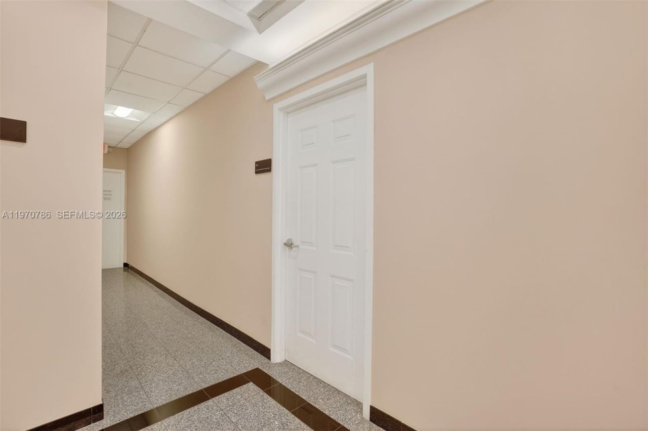 Medical Research For Sale In South Miami , South Miami, FL 33155 Photo