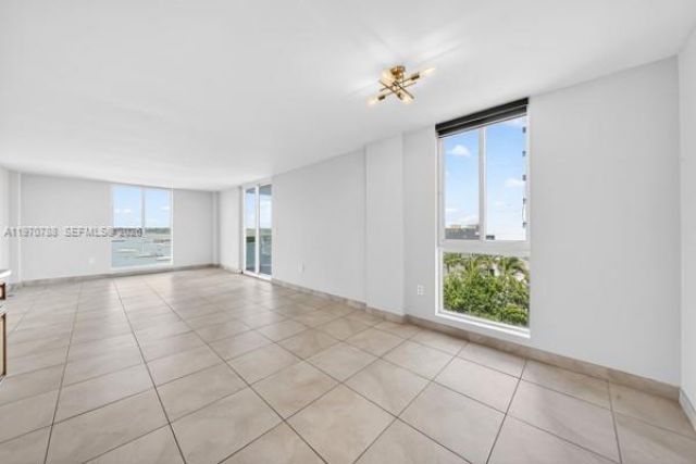 7928 West Dr , Unit 506, North Bay Village, FL 33141 Photo