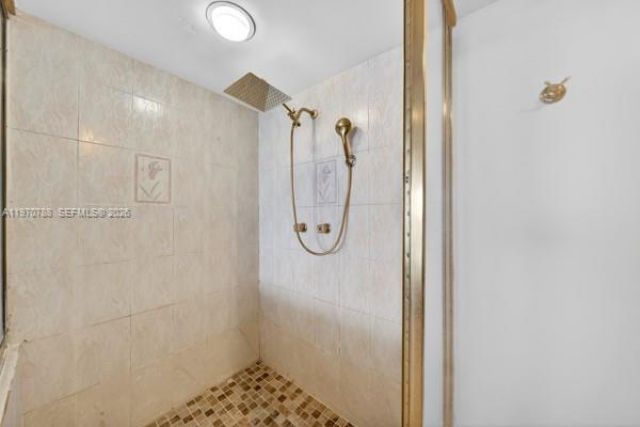 7928 West Dr , Unit 506, North Bay Village, FL 33141 Photo