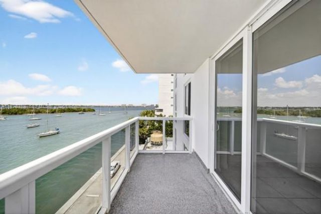 7928 West Dr , Unit 506, North Bay Village, FL 33141 Photo