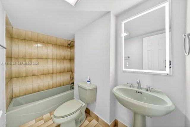 7928 West Dr , Unit 506, North Bay Village, FL 33141 Photo