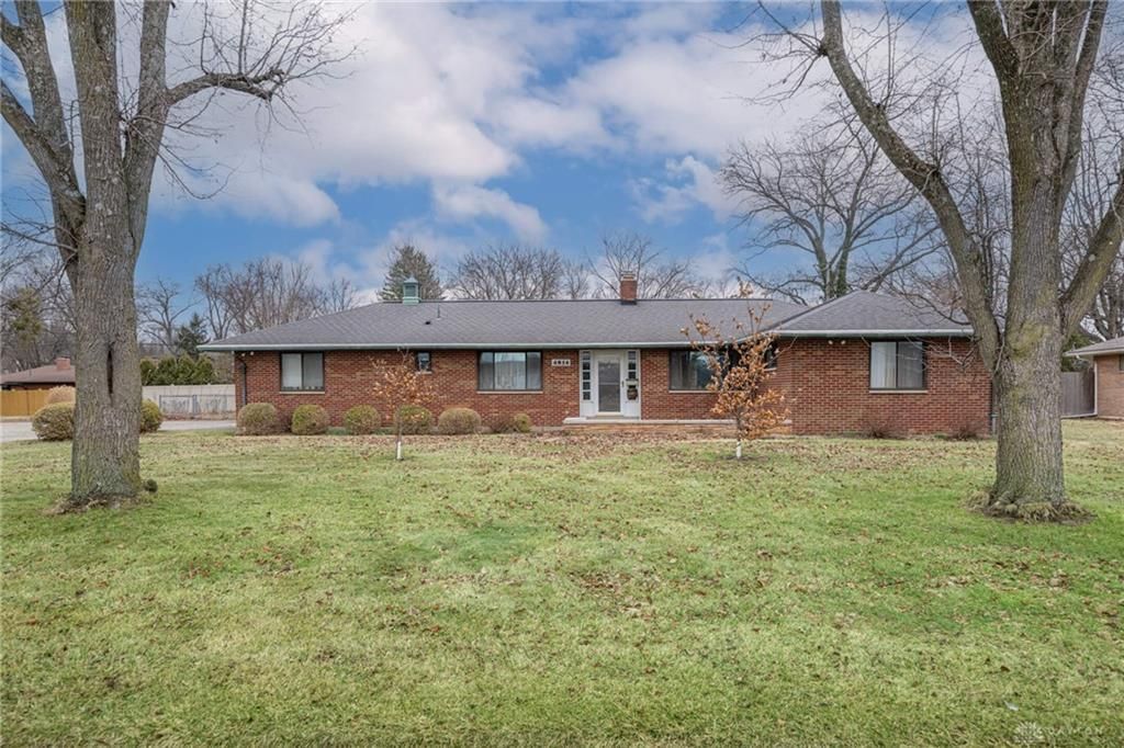 4816 Far Hills Avenue Kettering, OH 45429