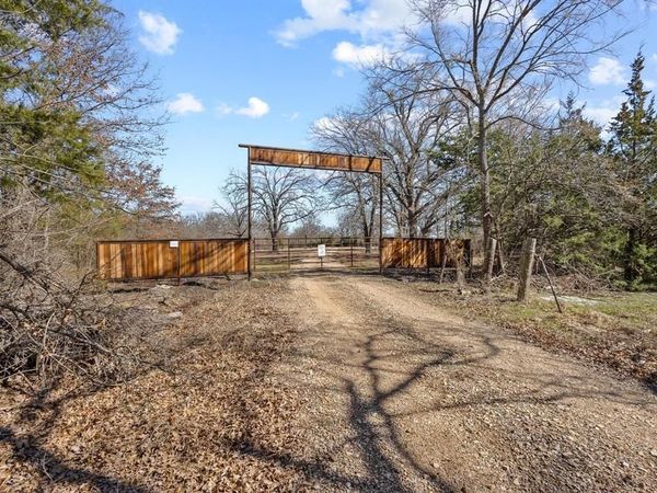 660 Twisted Mallard Way , Honey Grove, TX 75469