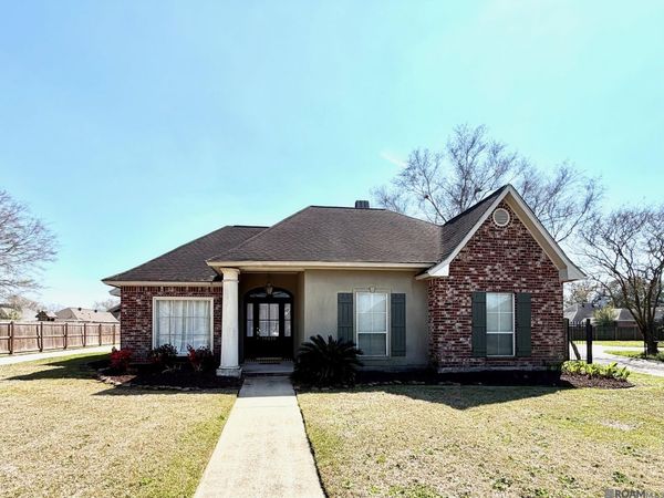 10630 Hilltree Dr, Baton Rouge, LA 70810