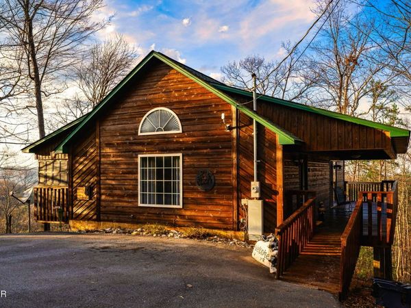 3519 Manoah Way, Sevierville, TN 37876