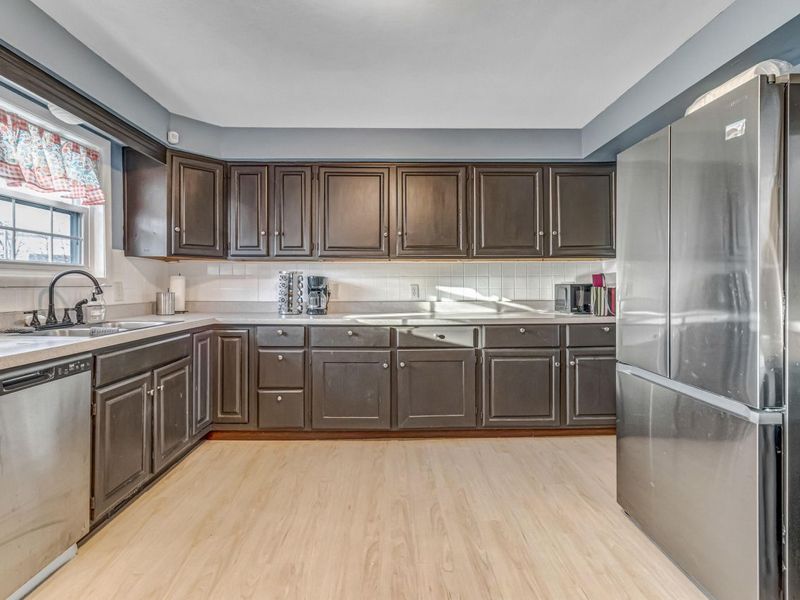 7275 Mckenna Place, Englewood, OH 45322 Photo 9