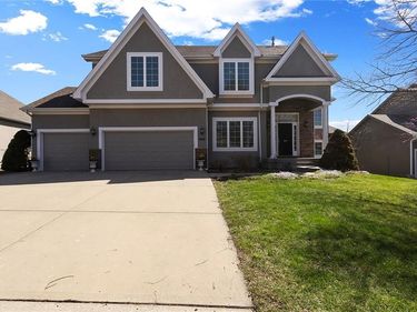 9409 N Laurel Avenue, Kansas City, MO 64157
