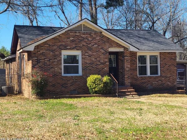 333 Bon Air Street, Jackson, MS 39209