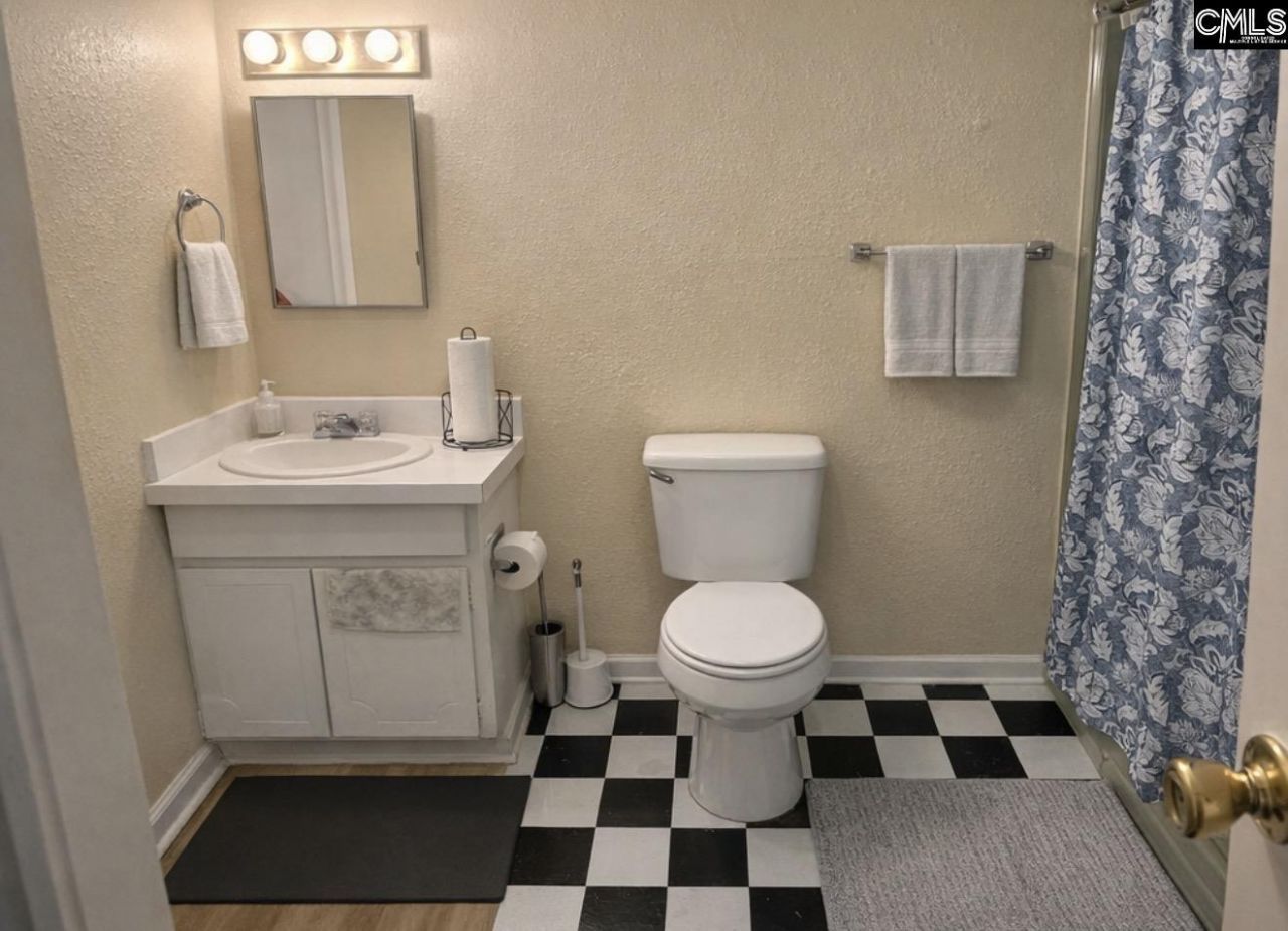 1217 Old Manor Road Photo 4