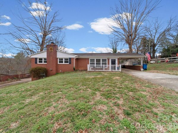 116 Hilltop Avenue, Valdese, NC 28690