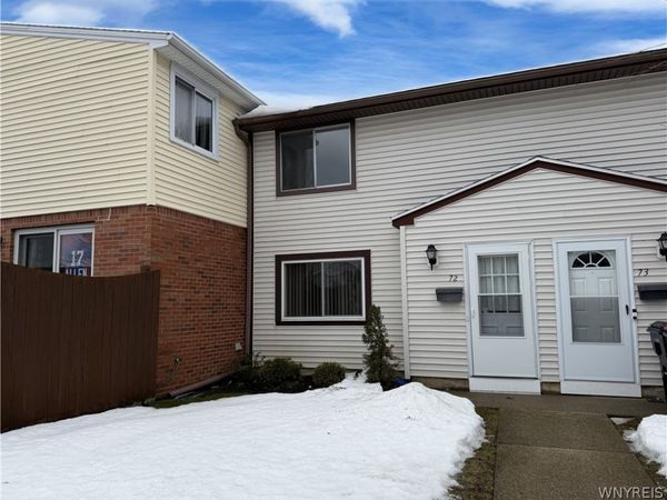 72 Parkview Court, Lancaster, NY 14086