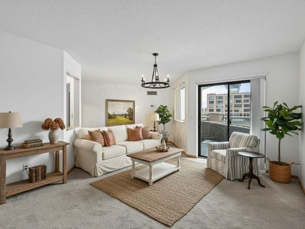 78 10th Street E, Unit 401, Saint Paul, MN 55101