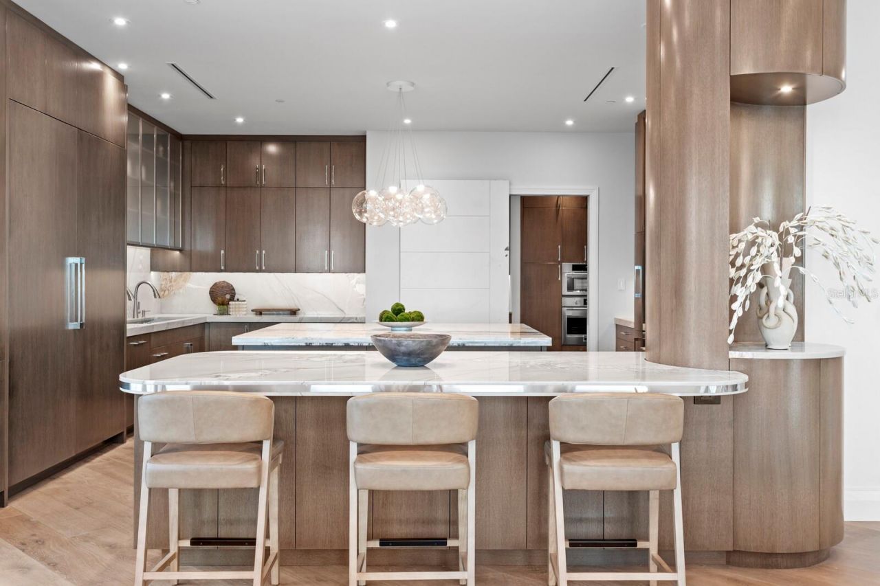 555 5th Avenue Ne, Unit PH1, Saint Petersburg, FL 33701 Photo