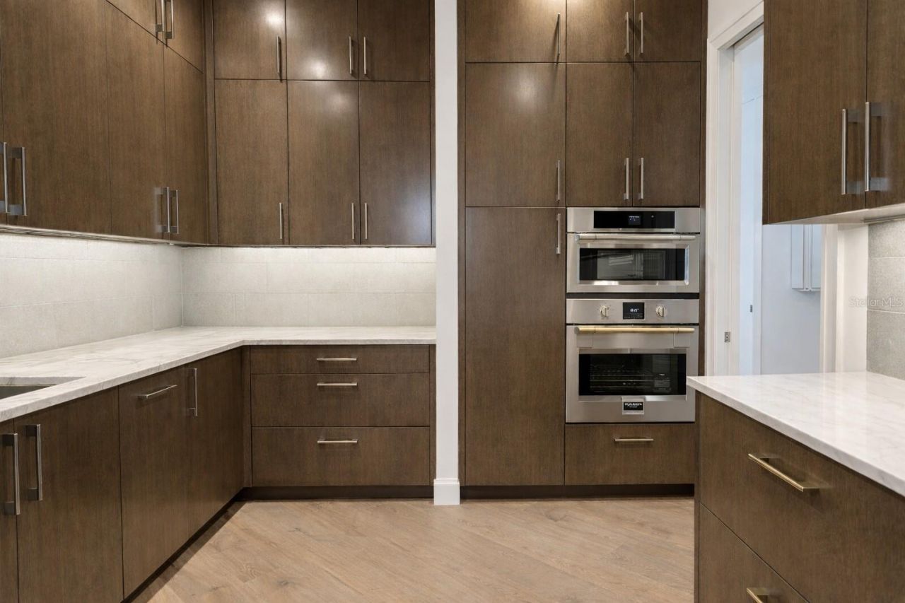 555 5th Avenue Ne, Unit PH1, Saint Petersburg, FL 33701 Photo