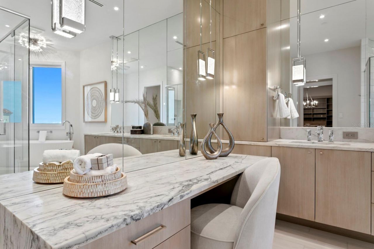 555 5th Avenue Ne, Unit PH1, Saint Petersburg, FL 33701 Photo