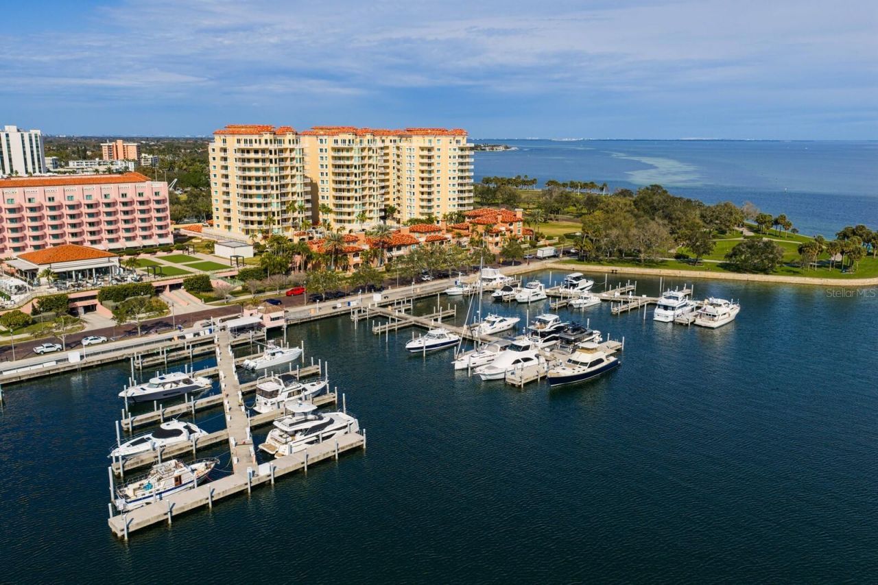 555 5th Avenue Ne, Unit PH1, Saint Petersburg, FL 33701 Photo