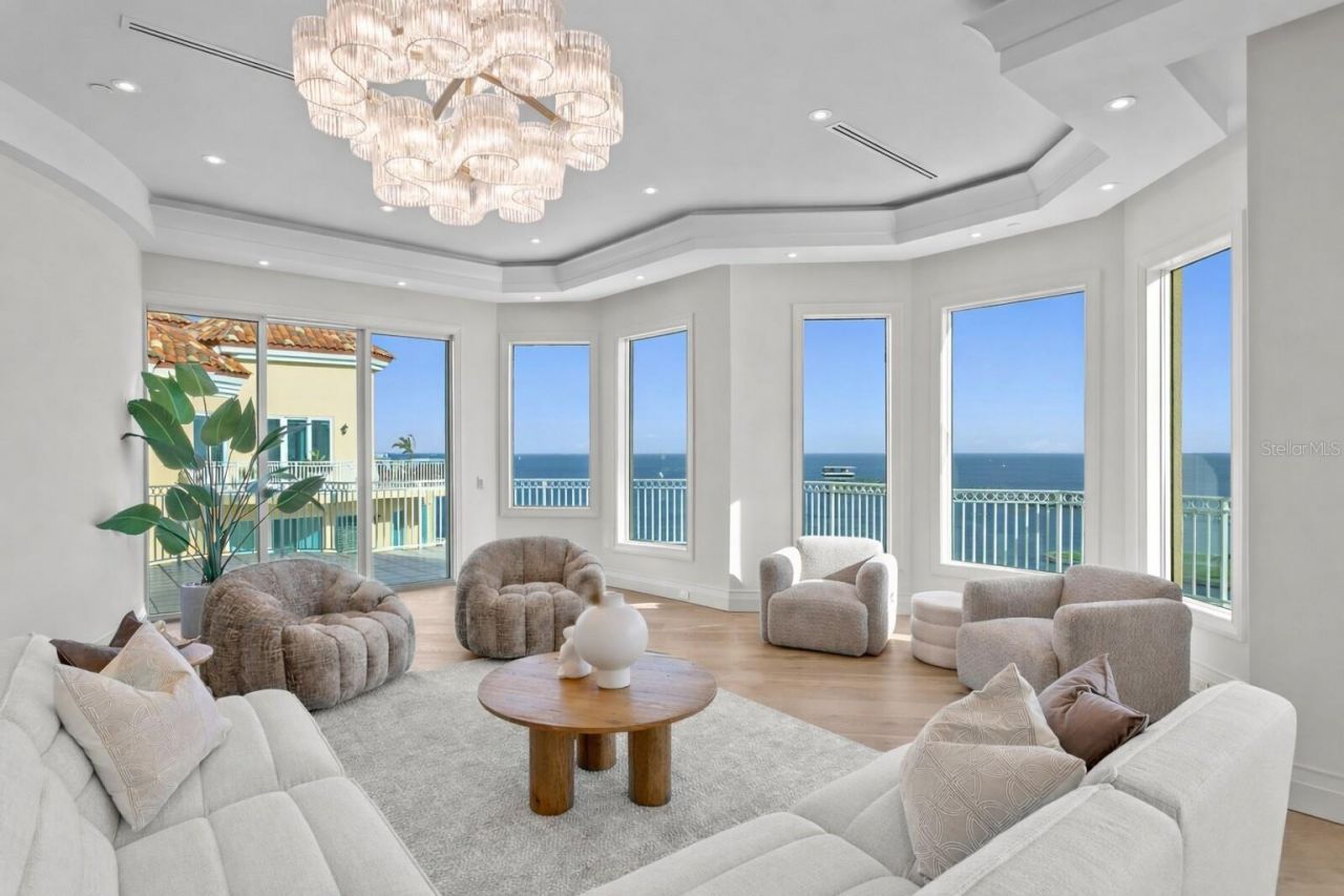 555 5th Avenue Ne, Unit PH1, Saint Petersburg, FL 33701 Photo