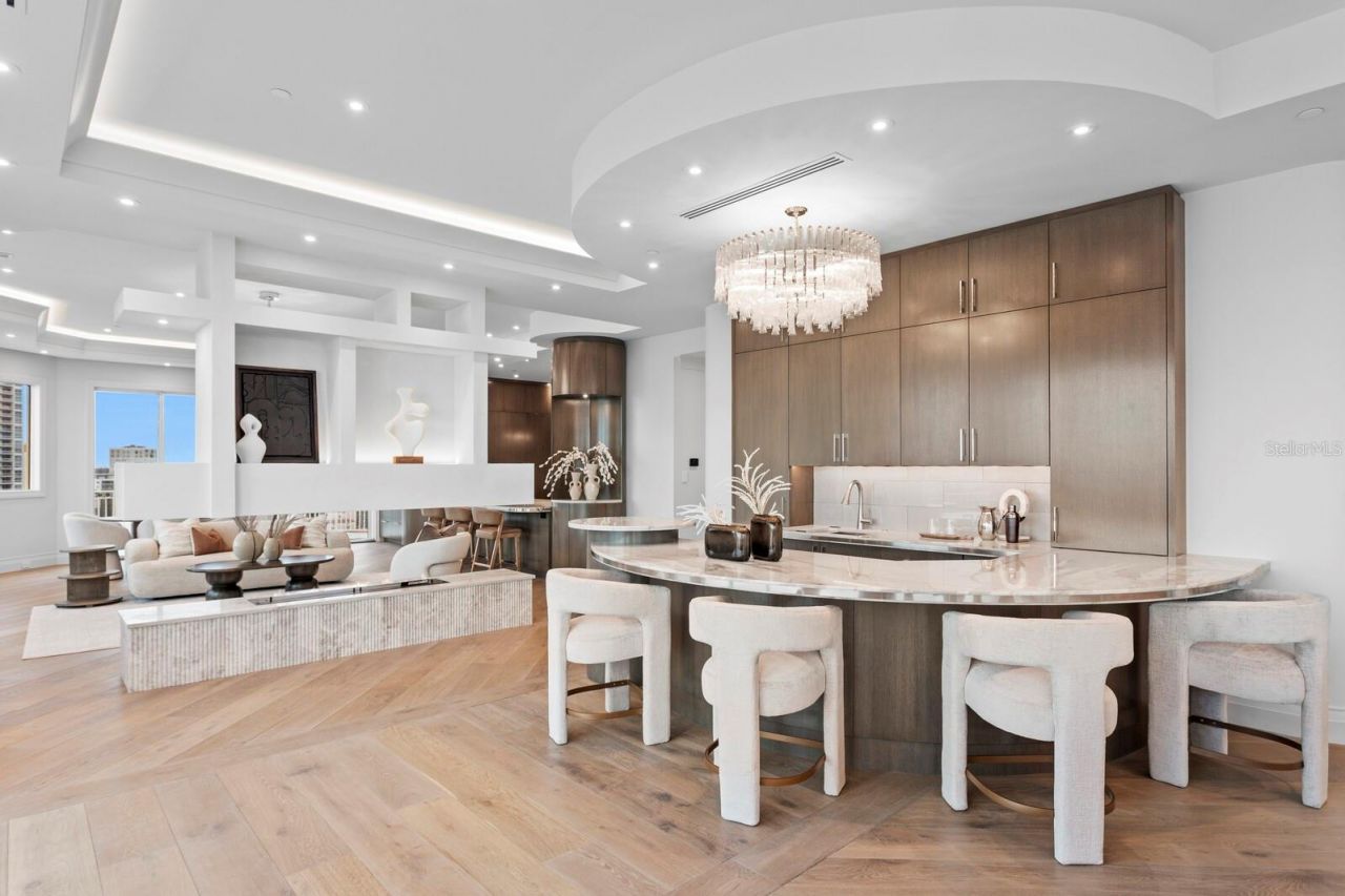 555 5th Avenue Ne, Unit PH1, Saint Petersburg, FL 33701 Photo