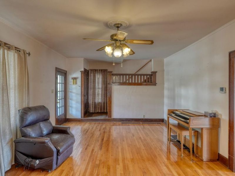 908 N 8th Street , Cambridge, OH 43725 Photo 12