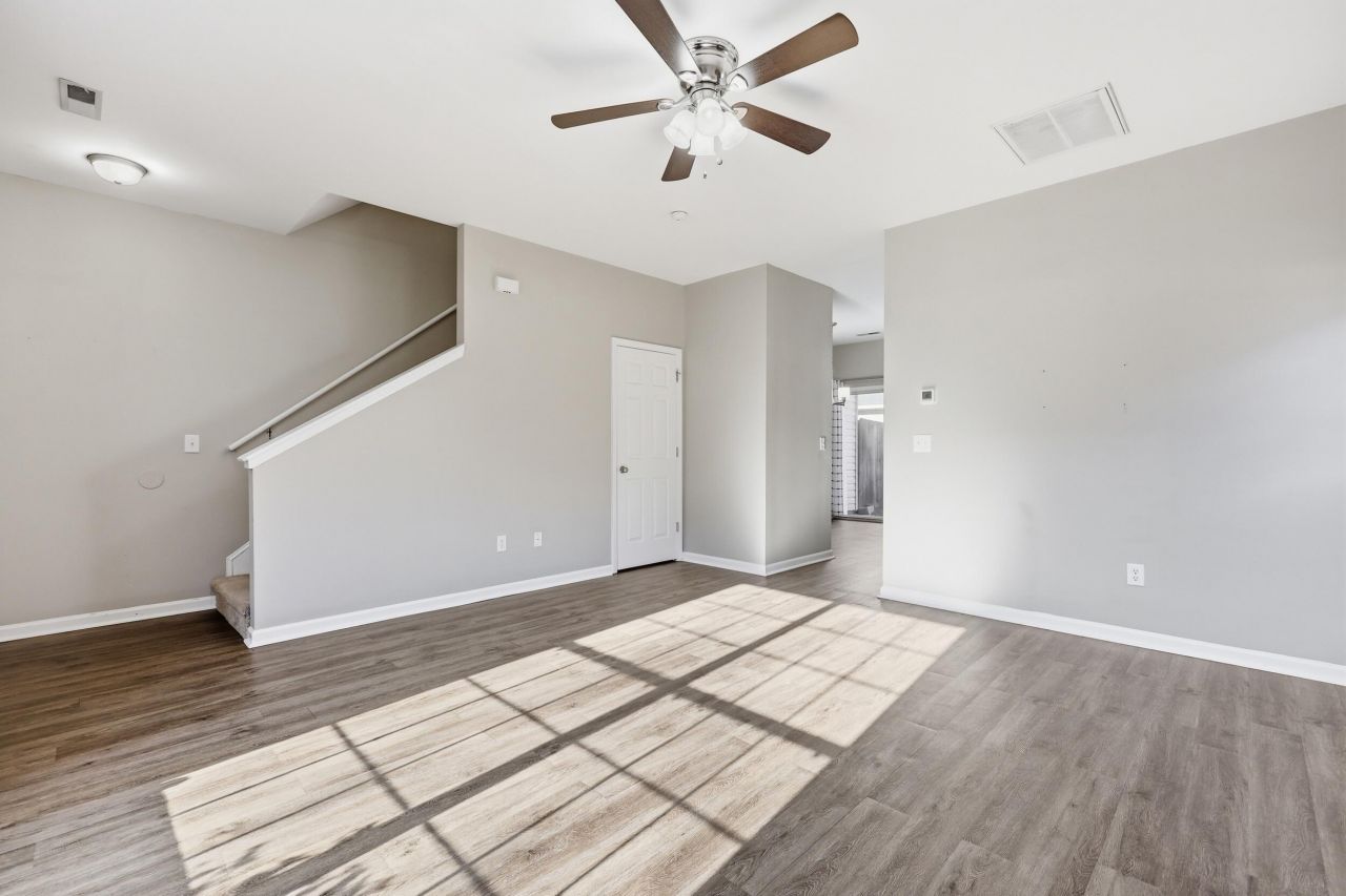 1025 Lexi Court Photo 9