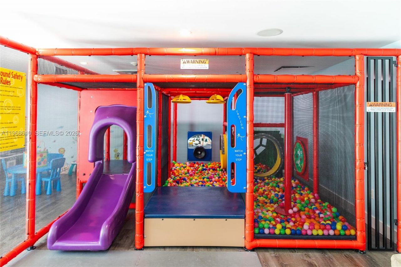 950 Brickell Bay Dr , Unit 1504, Miami, FL 33131 Photo