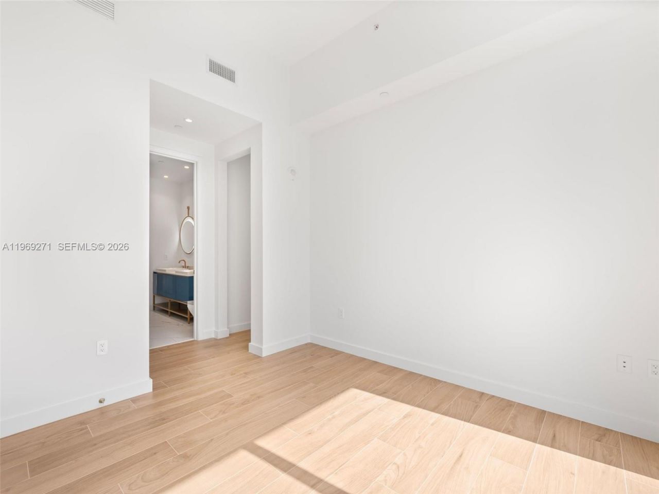 2655 S Bayshore Dr, Unit 1707, Miami, FL 33133 Photo