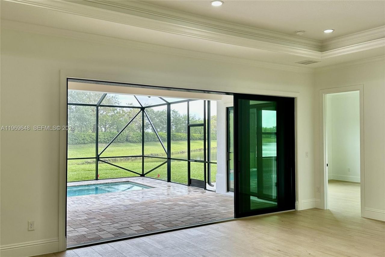 520 Caroline Drive, Vero Beach, FL 32968 Photo