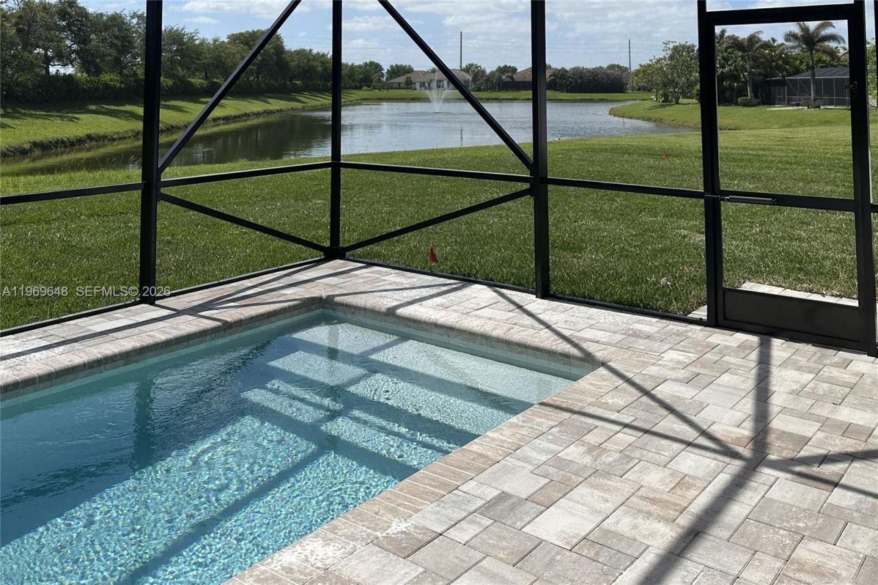 520 Caroline Drive, Vero Beach, FL 32968 Photo