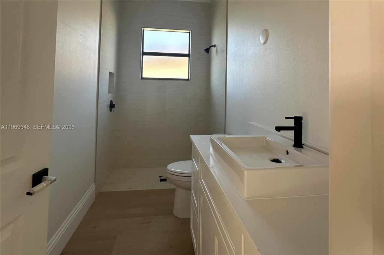 520 Caroline Drive, Vero Beach, FL 32968 Photo