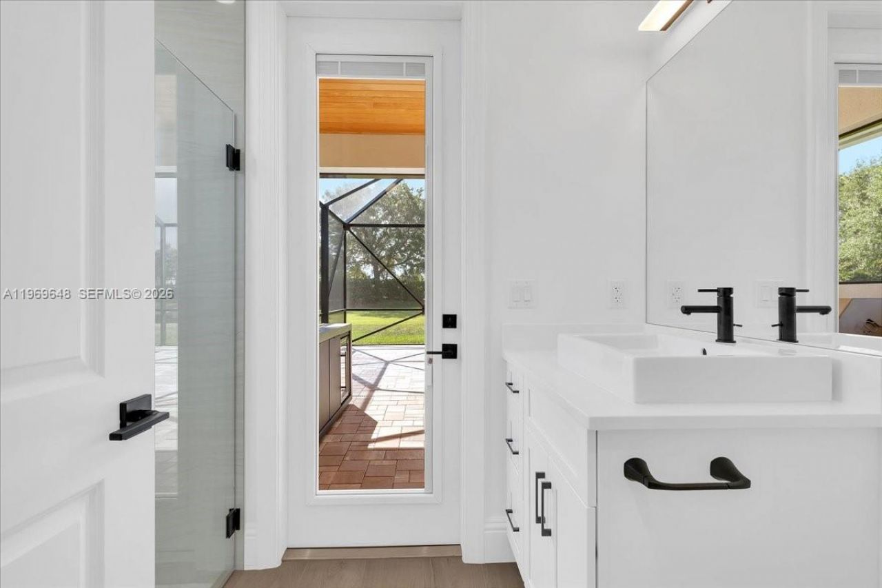 520 Caroline Drive, Vero Beach, FL 32968 Photo