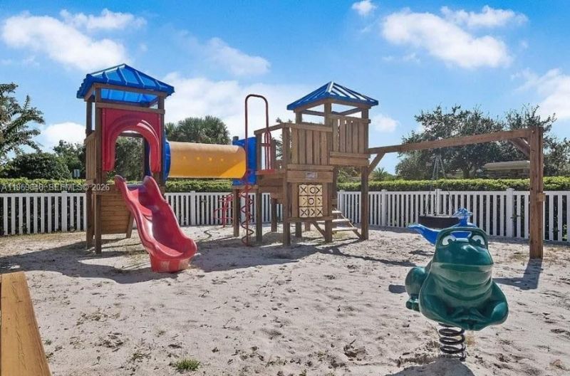 520 Caroline Drive, Vero Beach, FL 32968 Photo