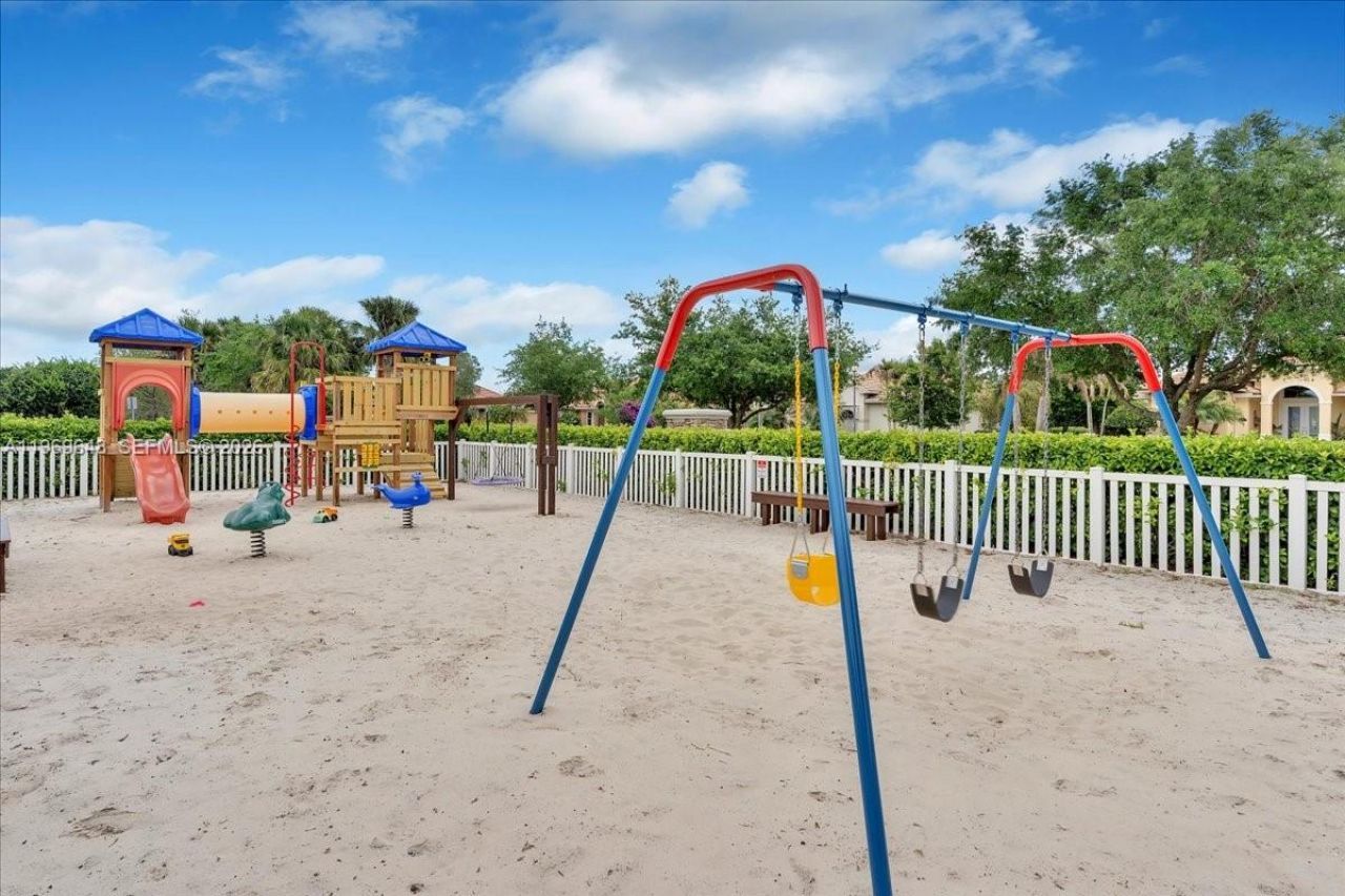 520 Caroline Drive, Vero Beach, FL 32968 Photo