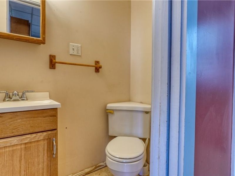 908 N 8th Street, Cambridge, OH 43725 Photo 9