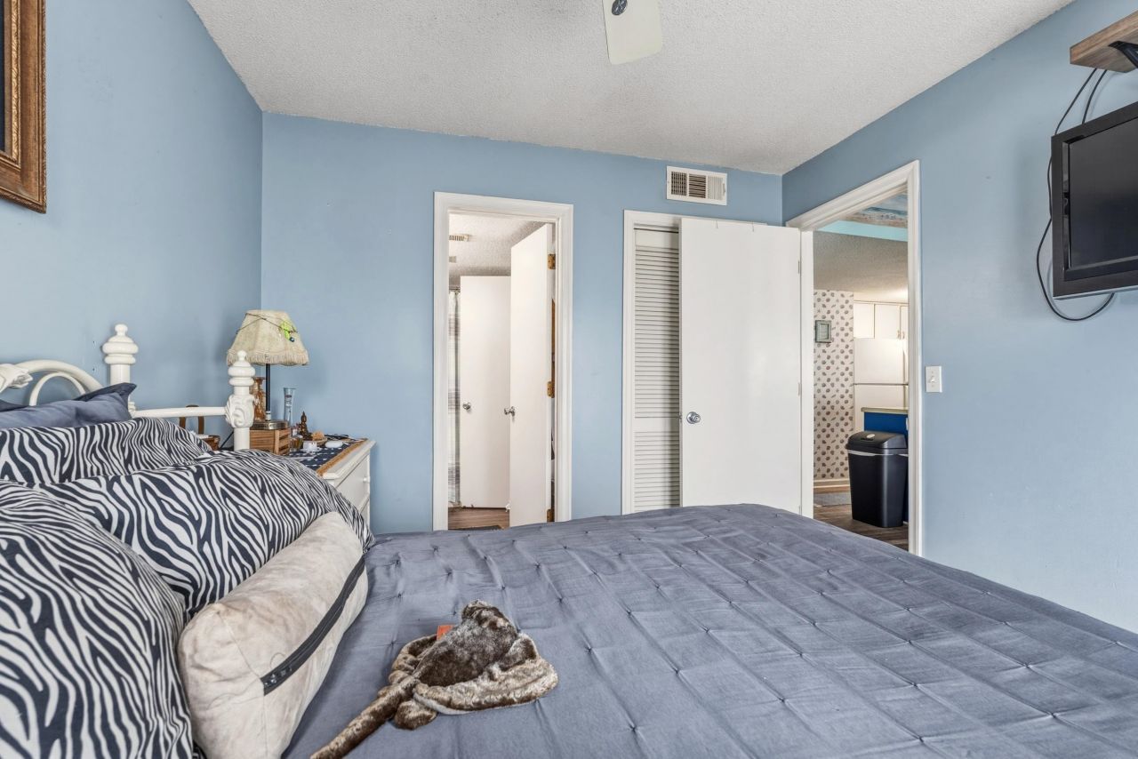 5905 South Kings Hwy. Photo 6