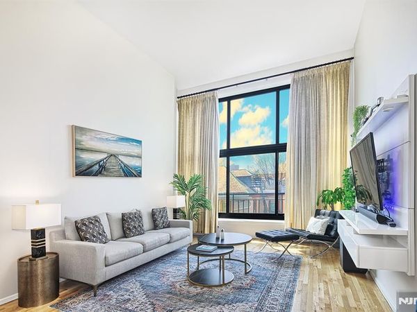 518 Gregory Avenue A318, Unit A318, WEEHAWKEN, NJ 07086