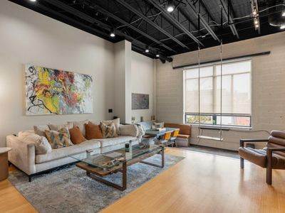 517 King Street, Unit Apt 11, Charleston, SC 29403