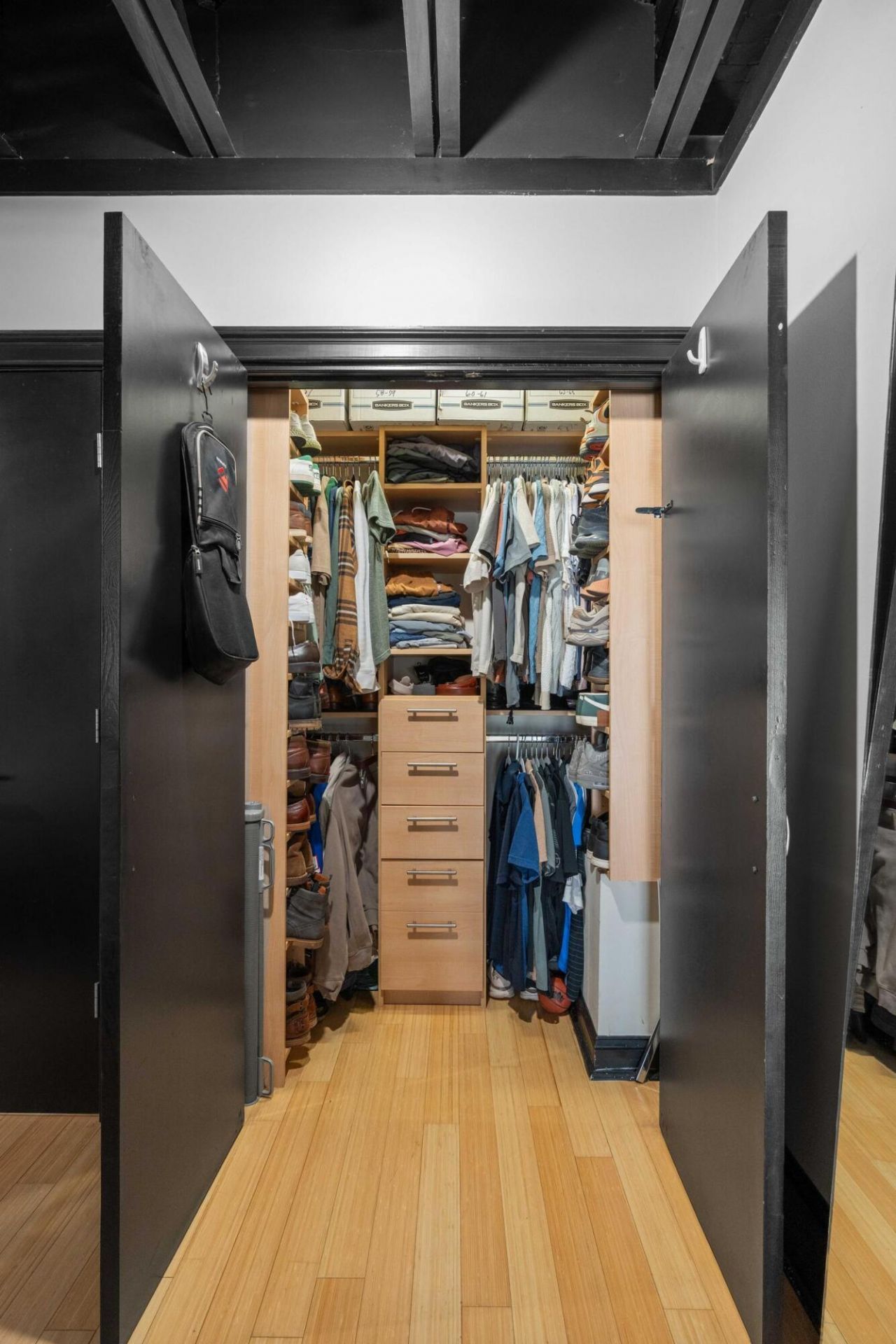 517 King Street Photo 25