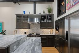 517 King Street photo 4