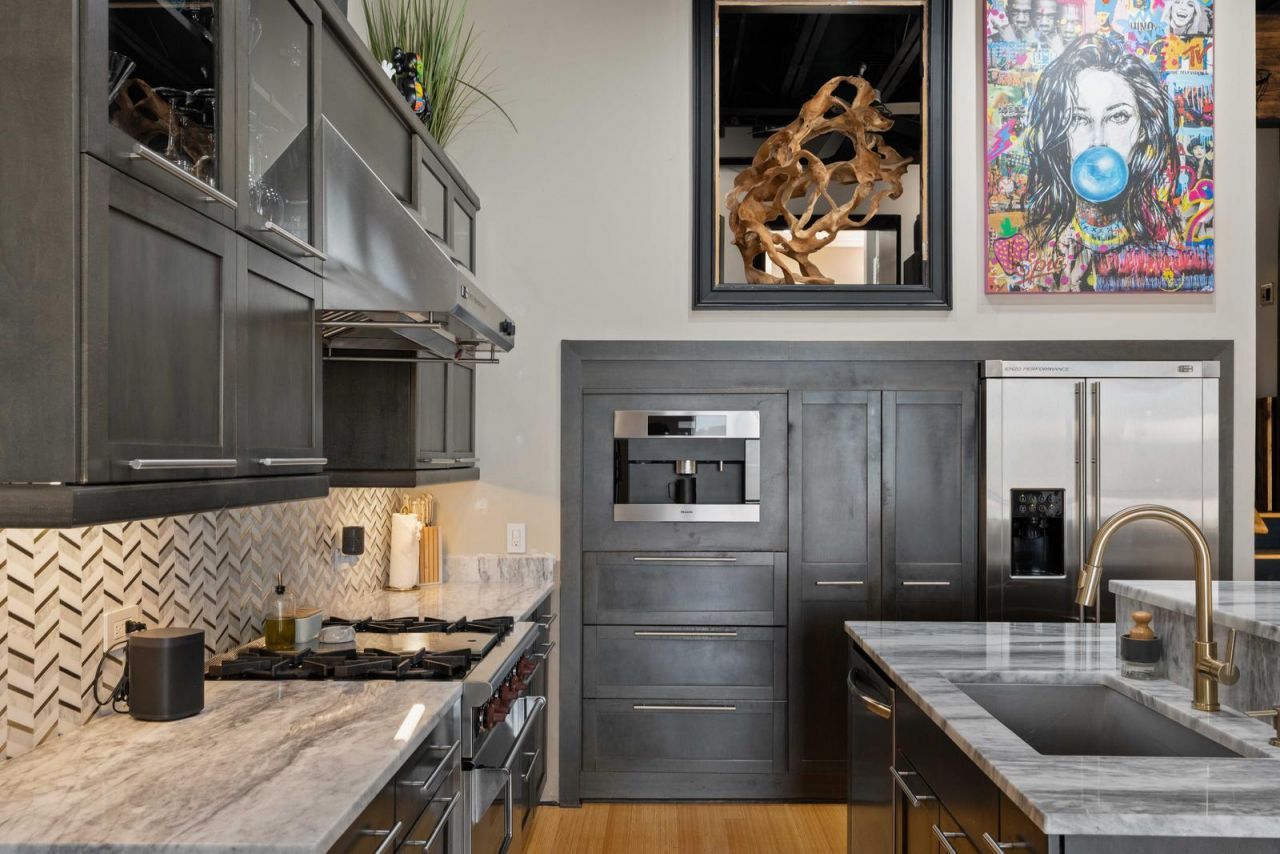 517 King Street Photo 7