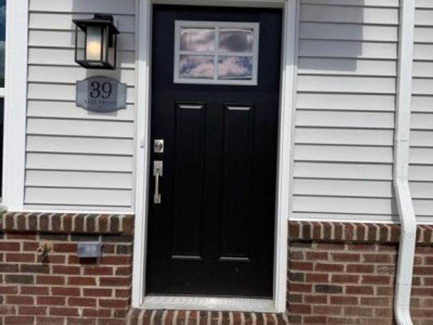 39 E Front Street, Bridgeport, PA 19405 Main Photo