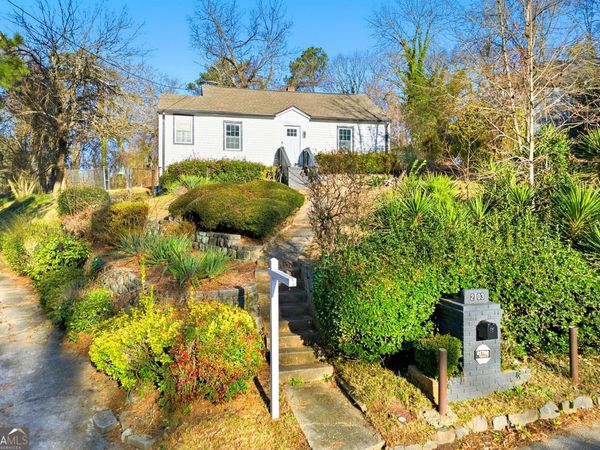 2103 ARLINGTON Circle, Atlanta, GA 30318